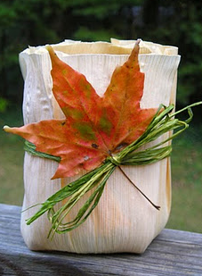 corn husk candle holder